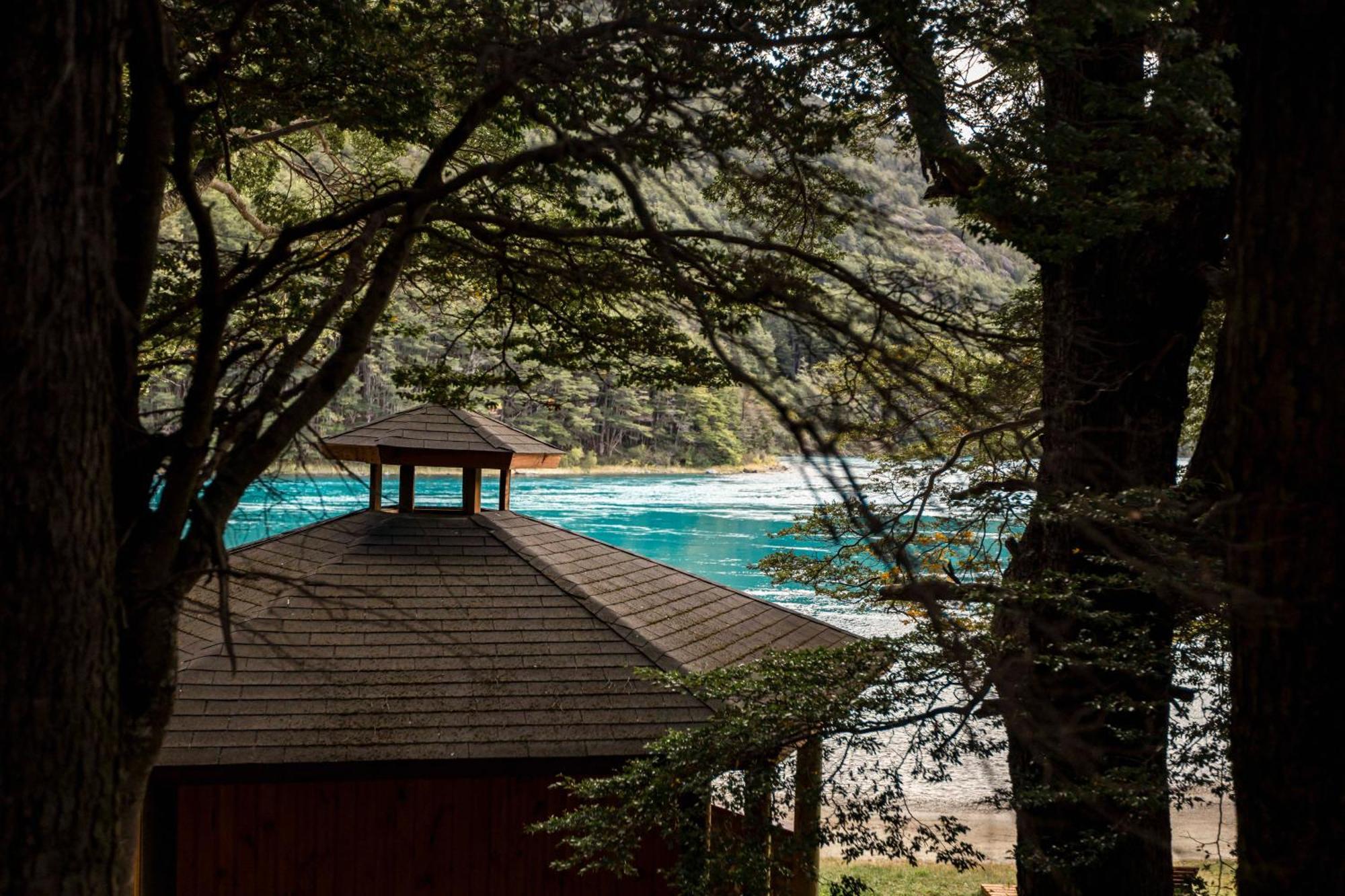 Green Baker Lodge Puerto Bertrand Exterior foto